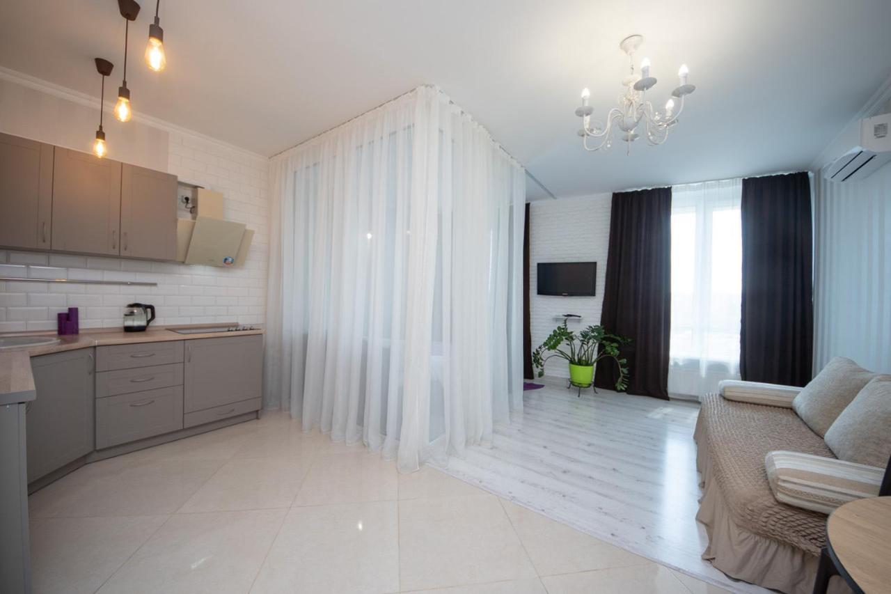 Apartment Slavutich #4 *